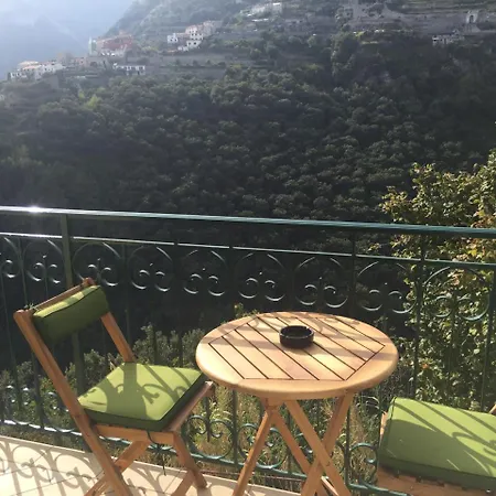 Nonno Francesco Couette-café Ravello