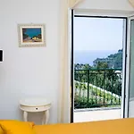 Nonno Francesco B&B 라벨로
