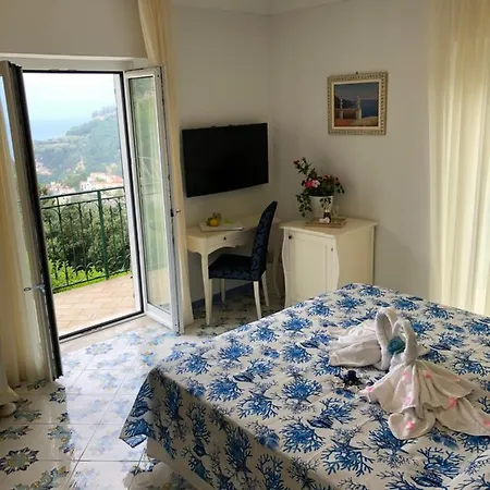 Nonno Francesco 4* Ραβέλλο