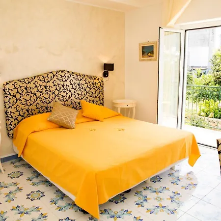Bed and Breakfast Nonno Francesco Ραβέλλο